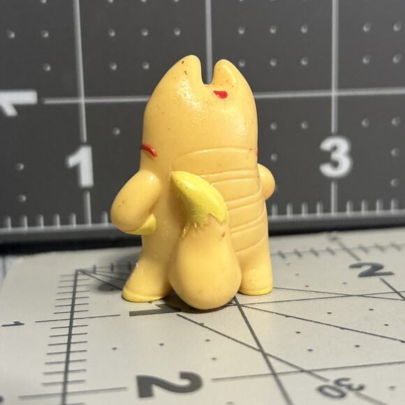 Lost Kitties Multipack Series 1 Eugene Figure - Picture 2 of 4